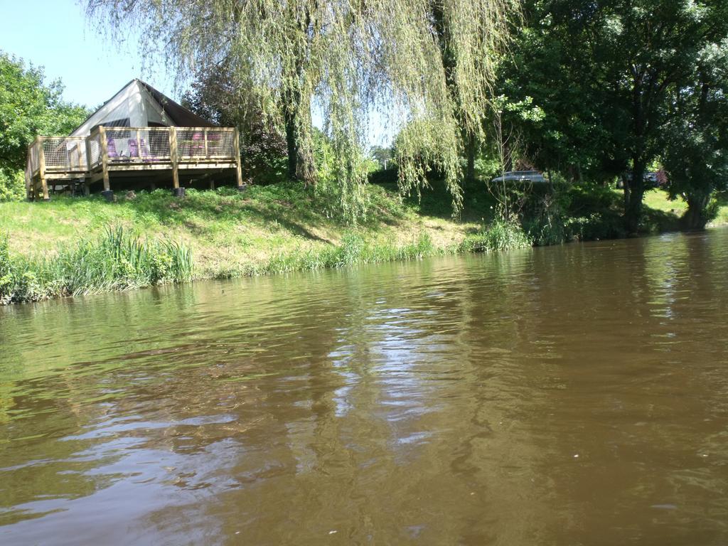Camping Des Ribieres Confolens Dış mekan fotoğraf