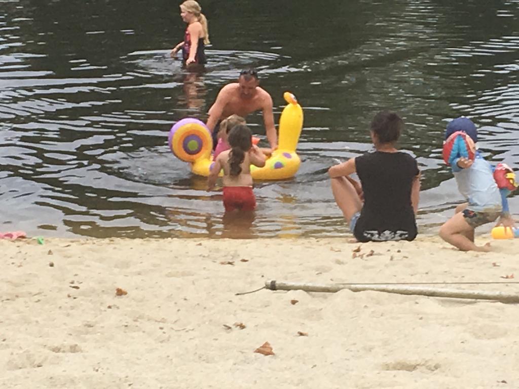 Camping Des Ribieres Confolens Dış mekan fotoğraf