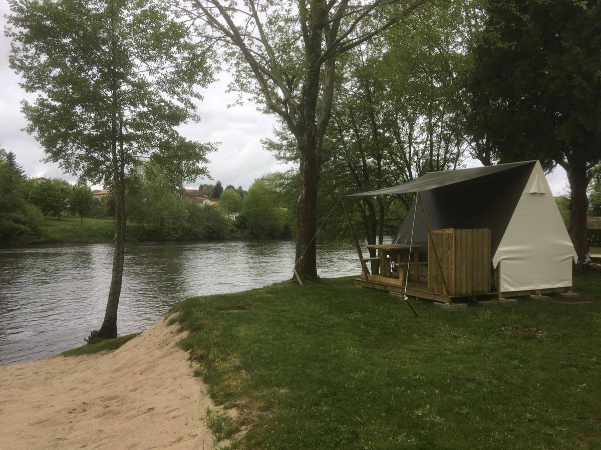 Camping Des Ribieres Confolens Dış mekan fotoğraf