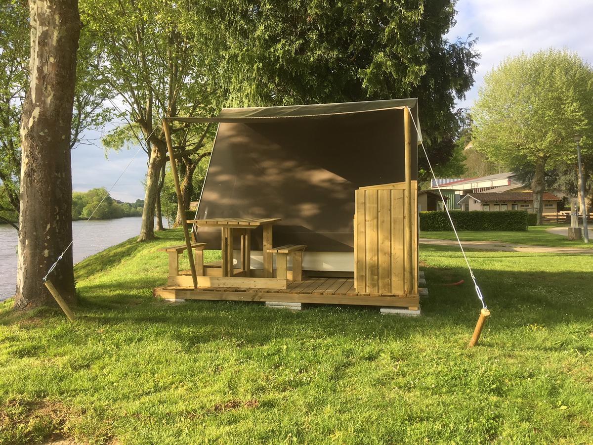 Camping Des Ribieres Confolens Dış mekan fotoğraf